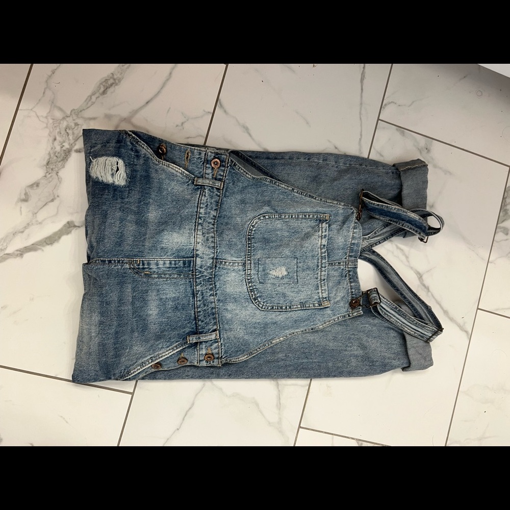 Distressed overalls - Picture 3 of 5